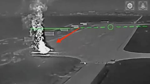 VIDEO ⟩ Ukraina ründas Jeiski lennuvälja: hävitati haruldane amfiiblennuk ja kopter