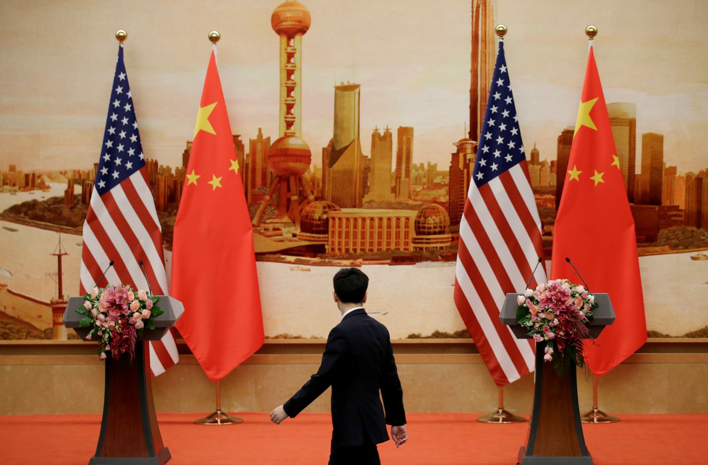 USA - Hiina lipud.