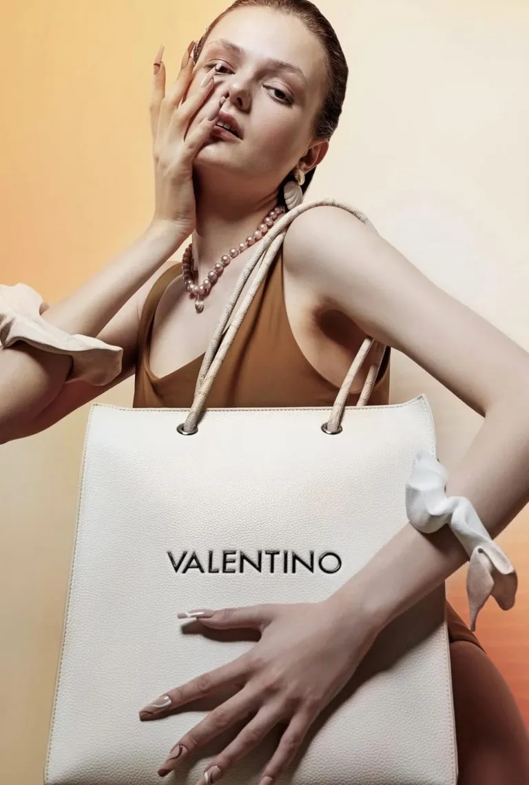Valentino kampaania, look’i loojaks
Tom Schevelin-Repnau.