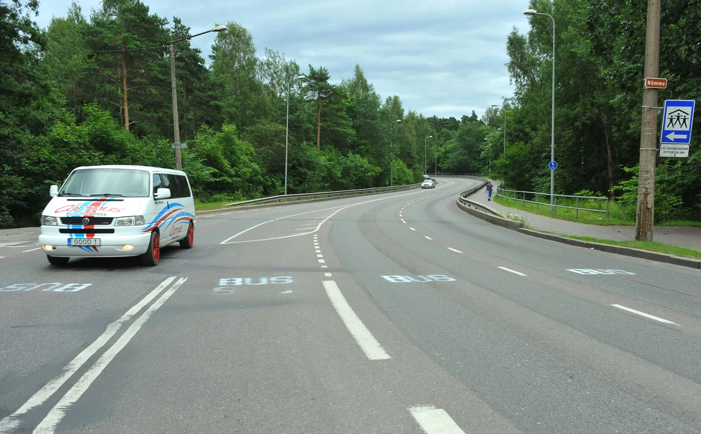 Omavolilised bussirajad Nõmme mäel.
