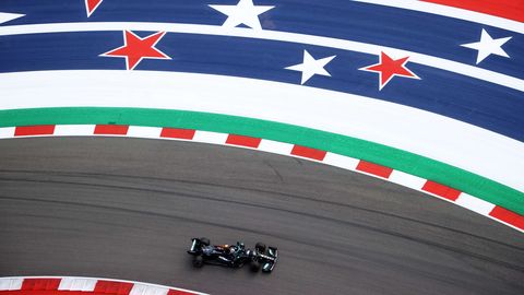 Mercedes näitas USA GP vabatreeningul mäekõrgust ülekaalu