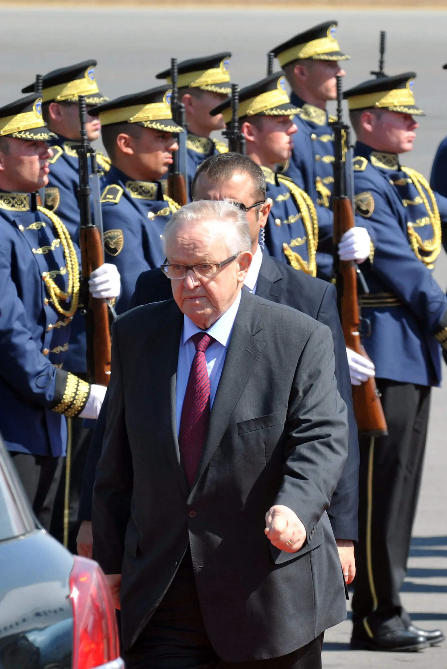 Martti Ahtisaari Pristinas septembris 2012.