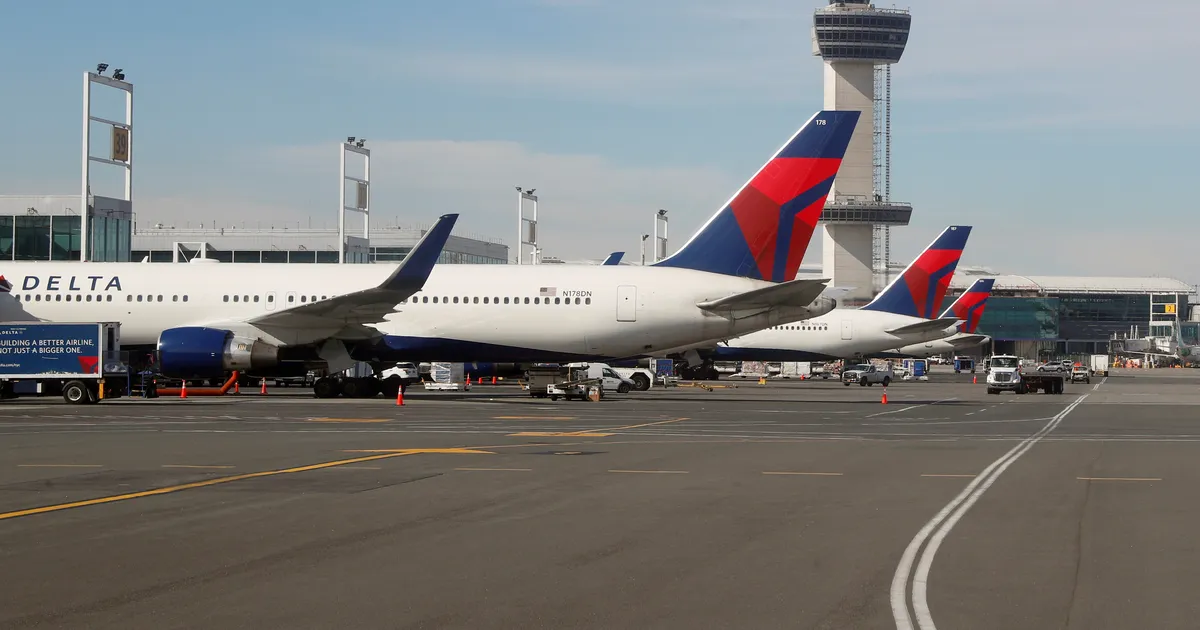 USA valitsuse tööseisaku tõttu tühistati reedel üle 1200 lennu