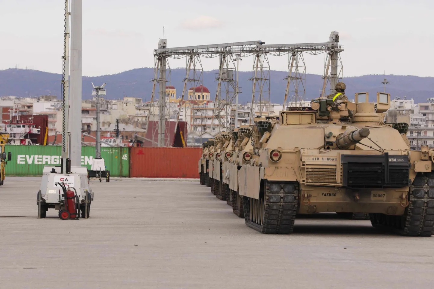 USA sõjaväe tankid M1 Abrams Kreekas Alexandroupoli sadamas 2022. aastal.