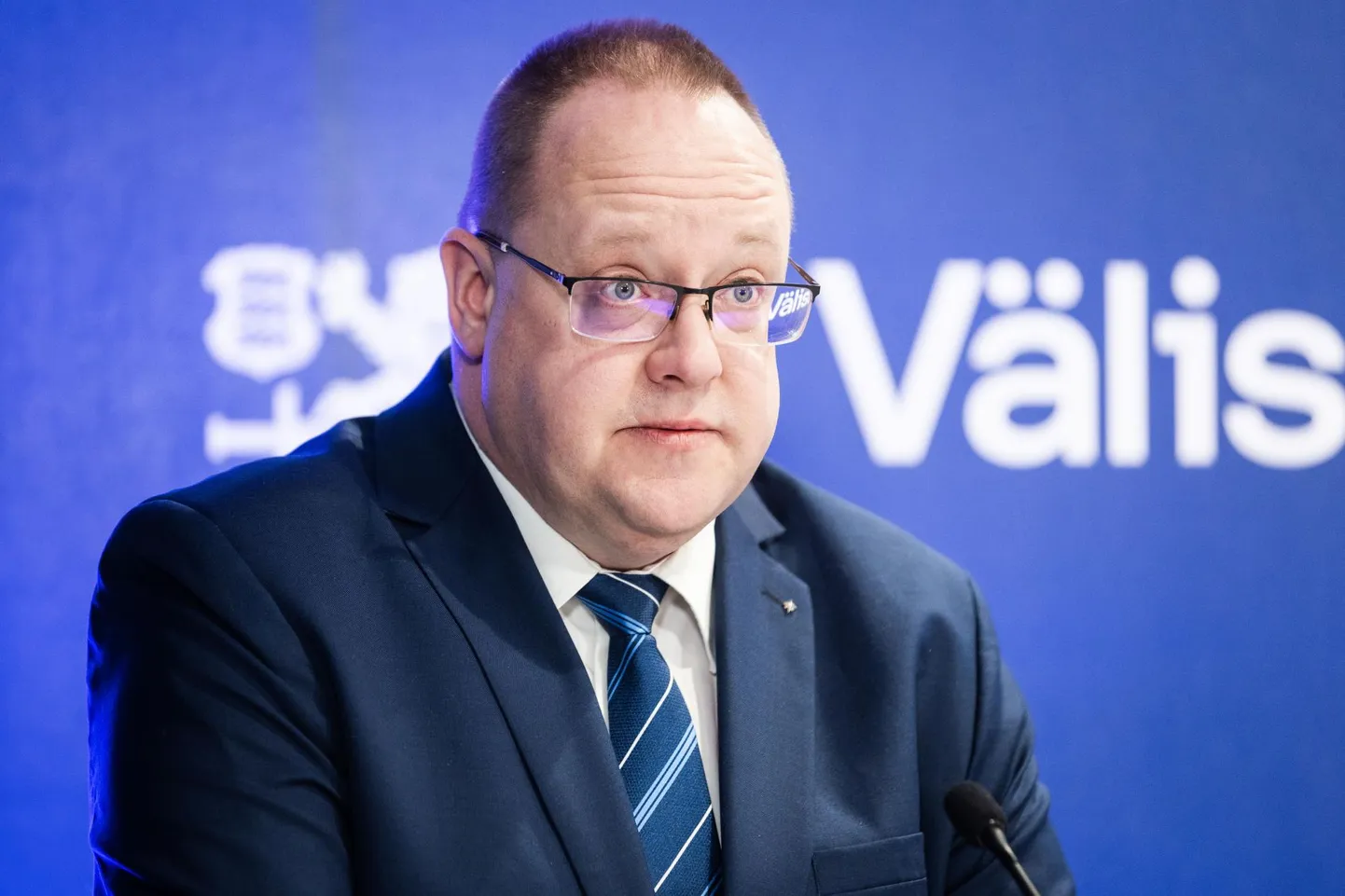 Välisluureameti peadirektori Kaupo Rosina sõnul on Eesti
sõjalise ründamise oht 2024. aastal ebatõenäoline, kuid lähituleviku julgeolekuolukord Euroopas ja Eesti piiridel sõltub sellest, kas Ukraina koos toetajatega suudab purustada Venemaa imperialistlikud ambitsioonid.