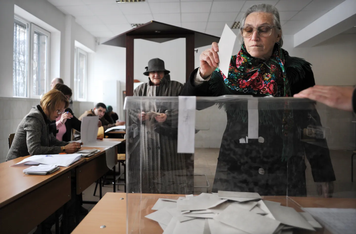 Bulgaaria tuumajaama rahvahääletus kukkus vähese osaluse tõttu läbi.