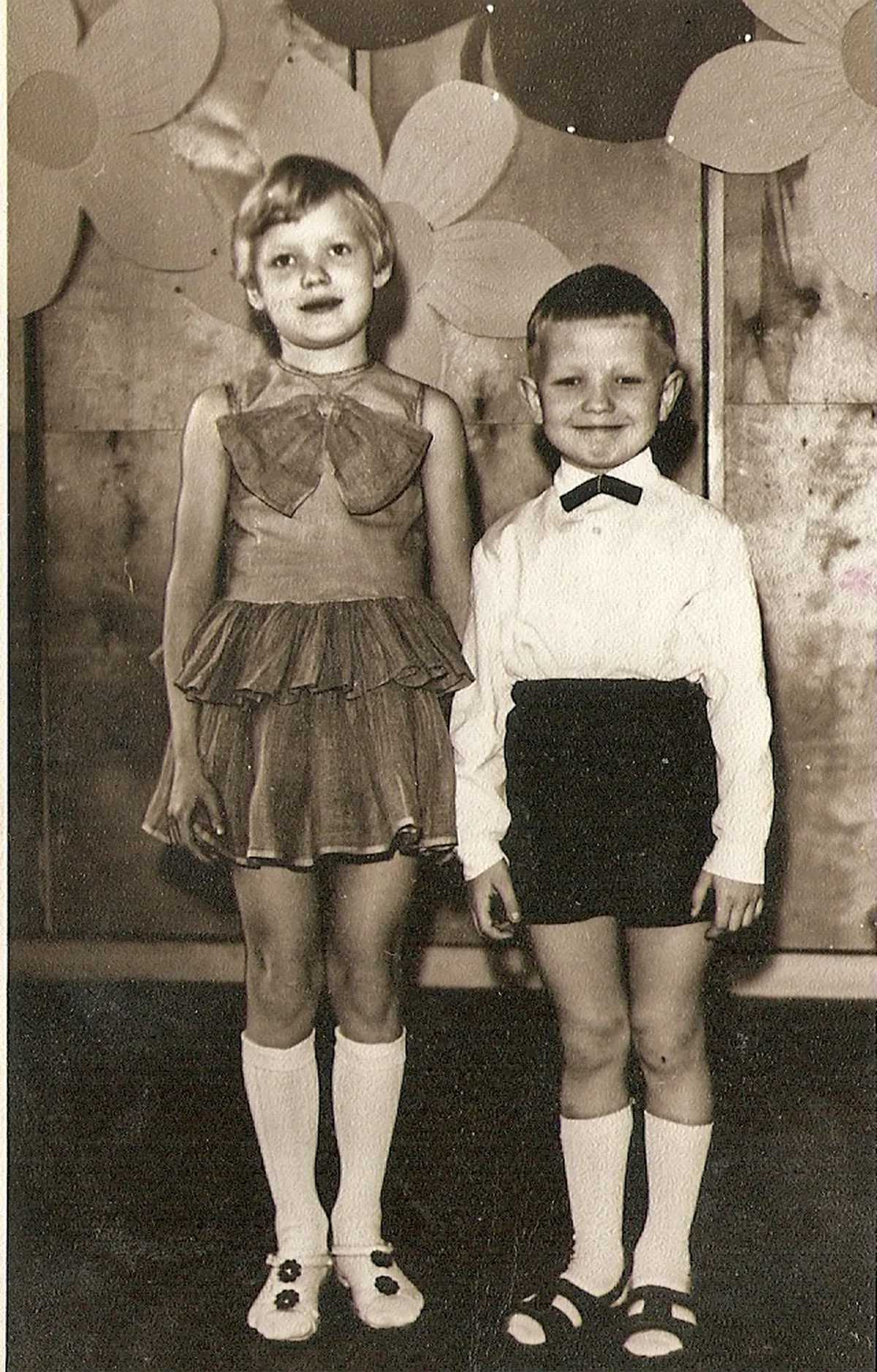 ÕEGA lasteaia kevadpeol 1970.