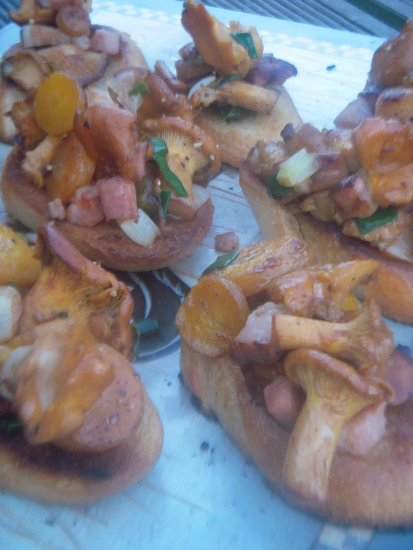 Kukeseene ja porgandi crostini’d